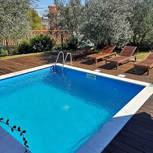 https://apartments-romy.pula-hotels.org